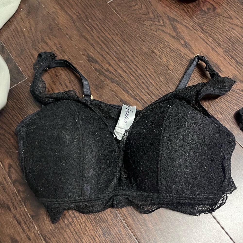 Black Lace Bra from Lovisa